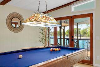 Beautiful and Relaxing Lakefront Getaway - New Braunfels - 9