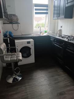 Lotshe Homes - Southend-on-Sea - 3
