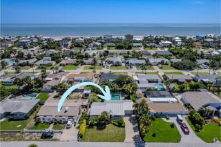4611 Doris, Private Pool Home, Walk to the Beach, Modern Coastal Style - New Smyrna Beach - 1