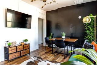 Short North Convention Private Parking Pets! - Columbus - 2