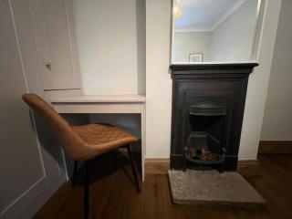 Park Lodge with Hot Tub - Glossop - 6