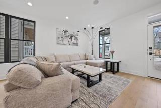 Short North Convention King Bed Free Parking! - Columbus - 3