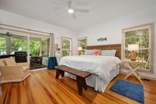 Secluded Waterfront Retreat for 23 - Dock Pets OK - 9