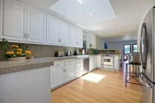 Serene Coastal Home Sleeps 8 - 1 Mile from Beach - Encinitas - 2