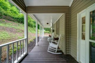 Lakefront Home with Private Dock - in Jasper GA - 3