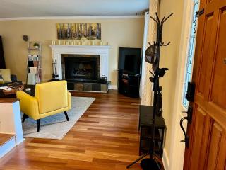 Historic Home with Farm Fresh Eggs in Denver - 3