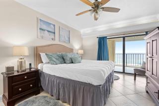 Spacious Beachfront Retreat - Sauna Pools & More - 2
