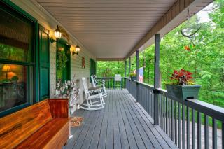Pet-Friendly escape in Ellijay Private Hot Tub - 9