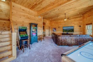 Get Away to Blue Ridge with Magical Views - 7