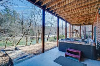 New Riverfront Retreat - Sleeps 12 Ellijay - 6