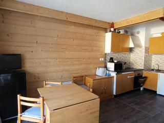 Résidence Bardeaux - Studio lumineux partiellement rénové, proche pistes et commerces MAE-1514 - 1