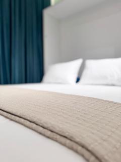 Murphy Studio Near Everything - 4