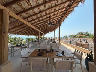 ÚNICO LA PUNTA HOTEL BOUTIQUE Beach club - Brisas de Zicatela - 2
