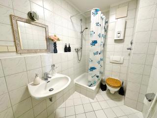 Studio mit Balkon in Leipzig - 12 min vom Hauptbahnhof mit S-Bahn - Leipzig - 4