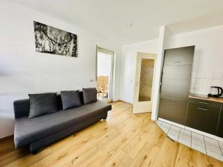 Studio mit Balkon in Leipzig - 12 min vom Hauptbahnhof mit S-Bahn - 5