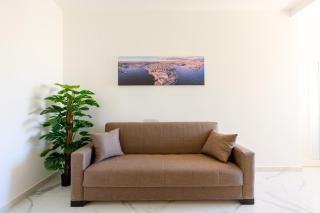 F8-4 Sliema ensuite bedroom - 8