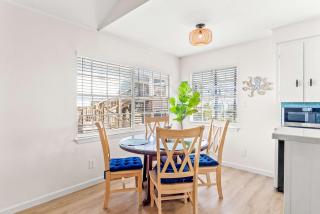 Tranquil Turquoise - Pet Friendly - 3