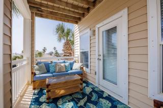 Padre Island Retreat with Optional Golf Cart - Padre Island - 1