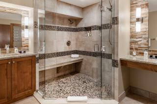 Sun King Suite - Steps from Gondola & Skiing - 2