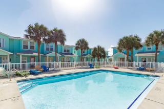 Resort Pool & Pet Friendly - Sleeps 9 - 0