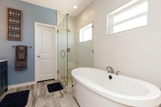 Delightful 3 Bedroom - Pets Monthly Rates - 7