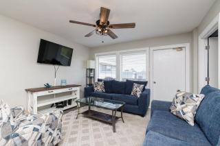 Ocean Views - Sleeps 6 Resort Pool - 8