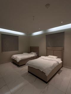 Downtown suite 7 Mins Drive to Al Masjid Nabwi - 5