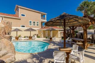 Fun 4 Bedroom - Resort Pool Sleeps 12 - 5