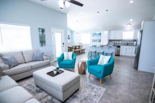 Off da Hook Private Heated Pool - Pet Friendly - 3