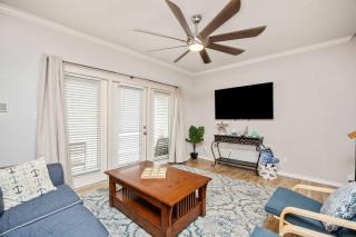 Coastal Townhouse - TX Retreat - 5