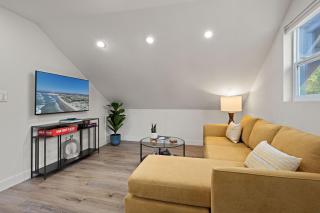 Ocean-View, Deck, Steps to Beach Dining and More - 8