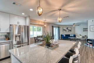 3BR Sleeps 8 Pool Putting Green BQQ Large Island - 2