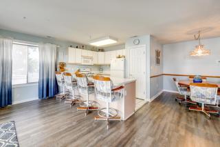 Next Door to Fish Tales! Bayside Ocean City Condo - 3