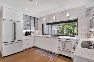 Ocean Breeze Villa - 3 BDR Pool - 2
