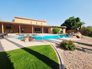 Scottsdale Clubhouse - For 10 - 7