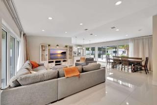 Waterfront Oasis with Private Pool - 4
