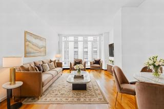 Luxury Condo steps to Rockefeller Center - 5