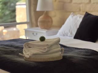 Elegant Country Living - The Homestead by Scotch Hill Truffle Farm - Neerim South - 6