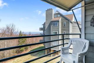 The Loft Picturesque Condo for 6 with Epic Views - Gatlinburg - 7