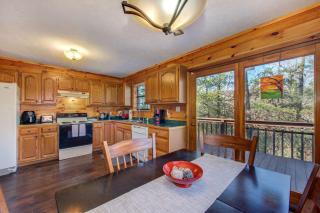 Peaceful 2BR in Mountains with Private Hot Tub - Sevierville - 1