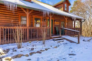 Spacious Cabin for 8 with Hot Tub & Mountain Views - 5