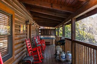 Spacious Cabin Stay for 9 with Hot Tub Close to Town - Sevierville - 5