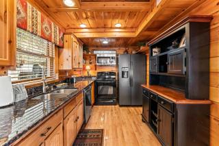 Family Mountainside Stay for 10 w Hot Tub & Mtn Views - 6