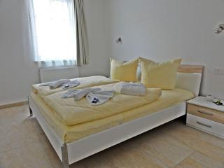 with south-facing terrace in the house sea view - Baabe - 5