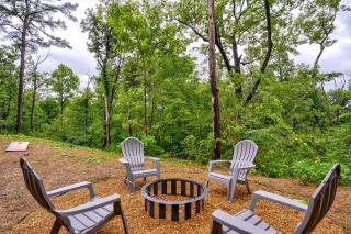 JB's Heavenly Hideaway - RV for 6 with Hot Tub - 8