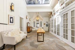 Belleview Lakefront by Tahoe Getaways - Hot Tub, Pier, Buoy and Guest House - Homewood - 5