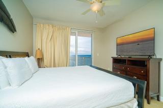 Beachfront Haven 2 BDR Kid-Friendly Resort - 6