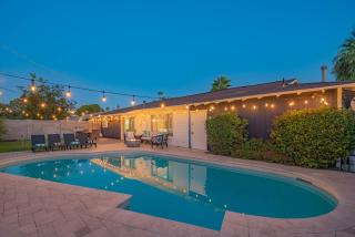 Spacious 4BD with Pool and Putting Green Near Old Town Scottsdale - 9