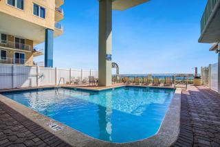 Ocean's Heaven - Beachfront Condo Bliss - 8