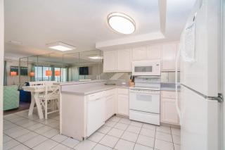 Sea Forever - Cozy Oceanfront Condo - 1